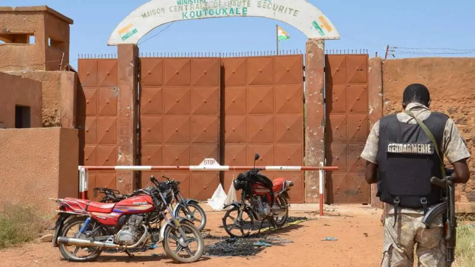 Niger Republic Declares Curfew As Hundreds Boko Haram Terrorists Reportedly Escape From Prison