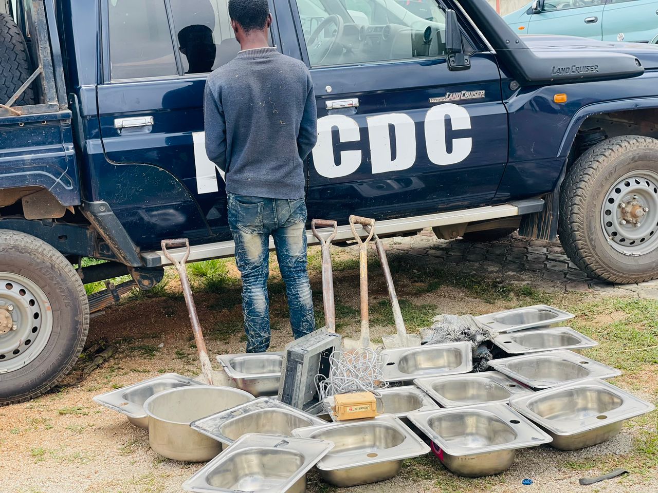 Osun NSCDC Nabs 24-year-old Bricklayer For Allegedly Vandalizing Govt School