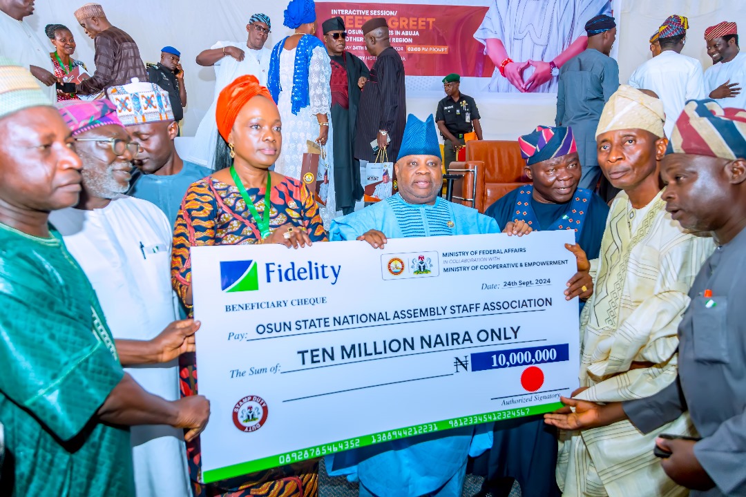 Gov Adeleke Presents Multi-Million Naira Cooperative Cheques To Osun Indigenes Associations In Abuja