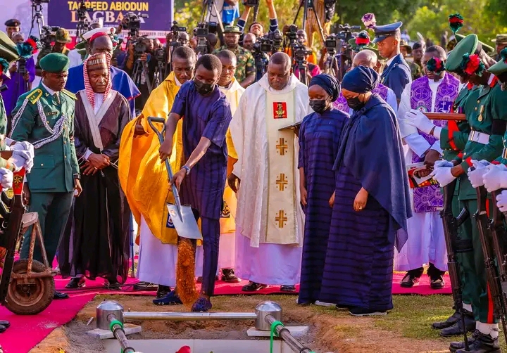 Late COAS Lagbaja's Remains Laid To Rest Amid Tears In Abuja (Photos)