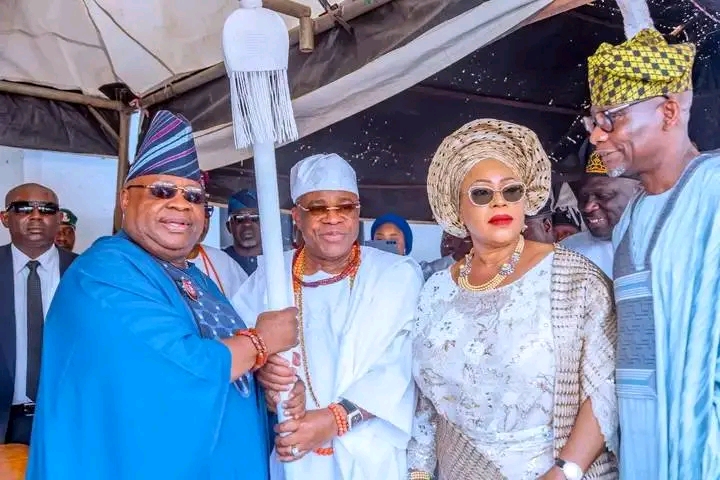 Adeleke Presents Instruments Of Office To New Owa Obokun Of Ijeshaland (Photos )