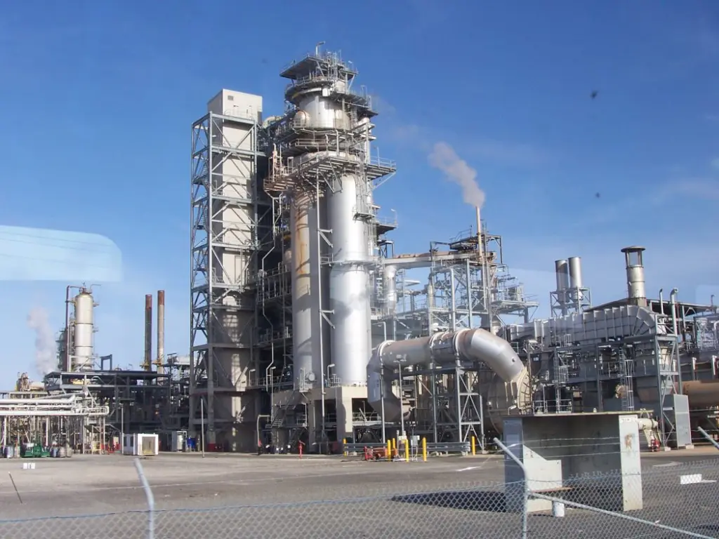 Breaking: Warri Refinery Begins Operations