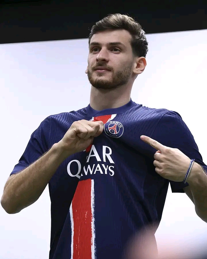 Transfer: PSG Sign Napoli Striker, Kvaratskhelia