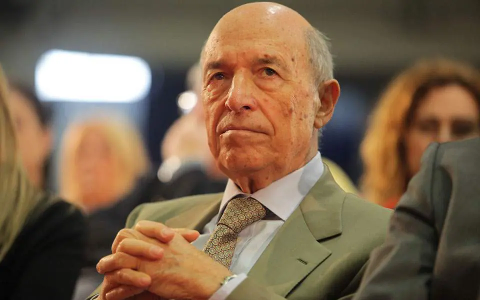 Ex-Greek Prime Minister, Costas Simitis Is Dead