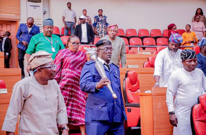 Lagos Assembly Suspends Plenary Indefinite Over Alleged Plot To Remove Speaker Meranda