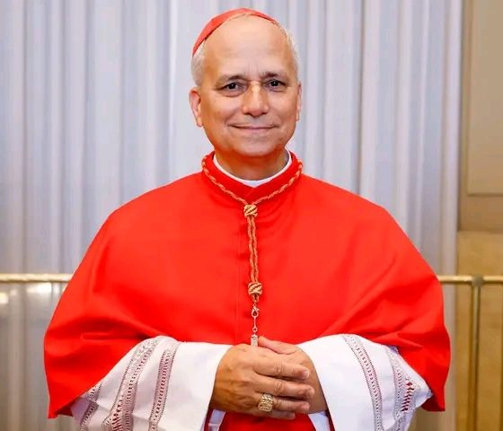 BREAKING : American Cardinal Emerges New Pope