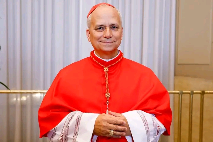 BREAKING : American Cardinal Emerges New Pope