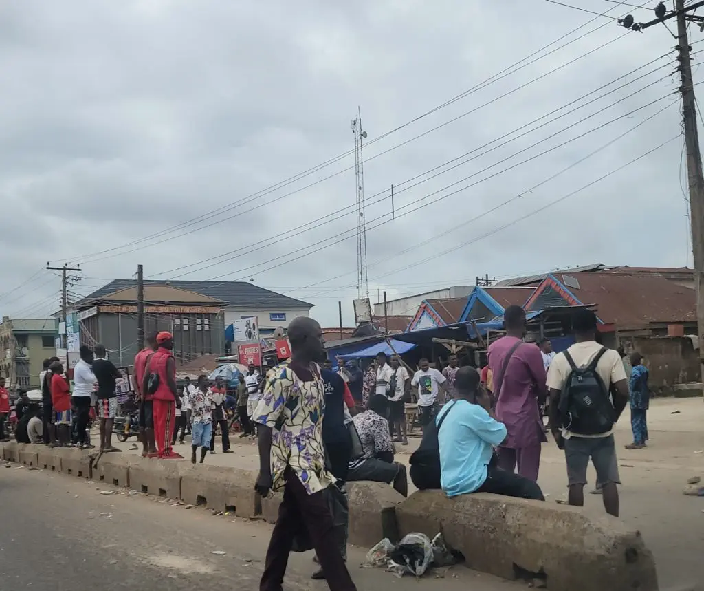 APC LG Primary: Protest Erupts In Lagos Mainland, Yaba Over Alleged Imposition Of Candidates