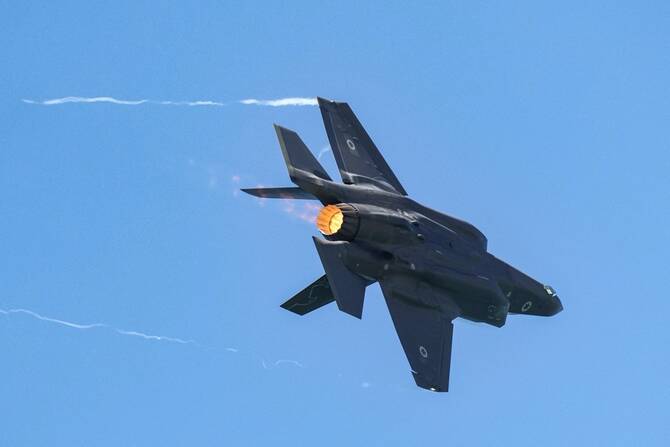 Iran To Share Images Of Israeli Captured F-35 pilots